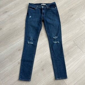 Women’s Levi’s 711 skinny jeans long size 29